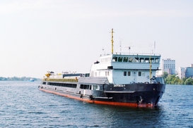 Интенсивность судоходства на Днепре резко выросла