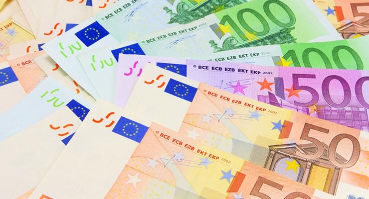 Порошенко предложили изменить национальную валюту