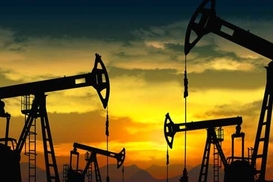 Доллар укрепляется, а цены на нефть падают