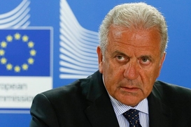 В Еврокомиссии увидели путь выхода Греции из кризиса: кредиты малому и среднему бизнесу