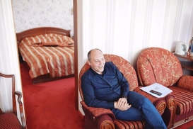 Парубий показал свои апартаменты и загородный дом