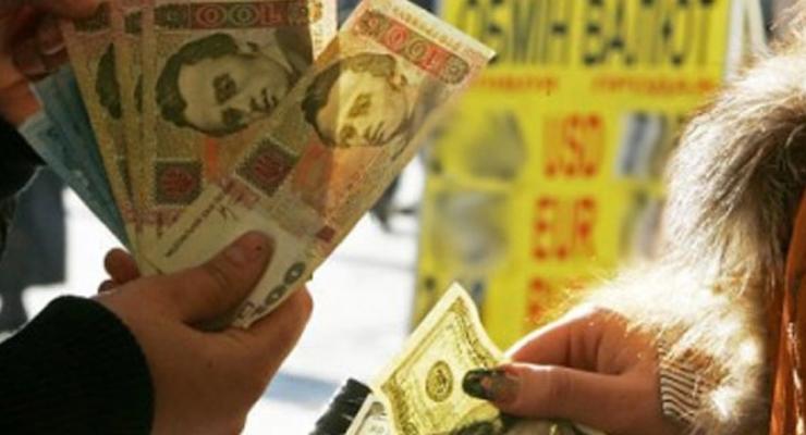 В Украине скоро могут отменить пенсионный сбор при покупке валюты