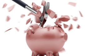 На выход: два банка решили самоликвидироваться