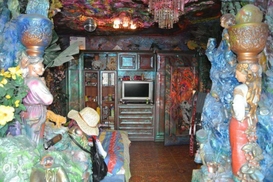 В Киеве выставили на продажу необычную квартиру в трипольском стиле