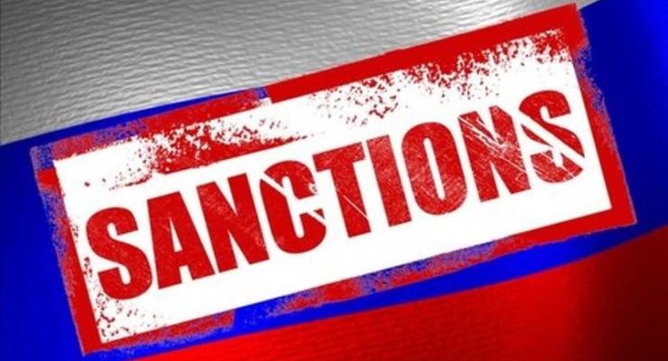 Кабмин продлил зеркальные санкции против России