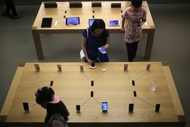 Потери Украины от контрабанды iPhone оцениваются в 1 млрд грн