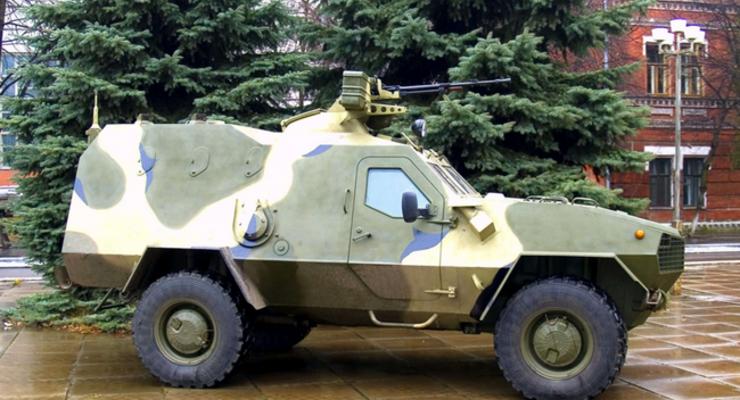 Укроборонпром передал ВСУ 10 автомобилей Дозор-Б