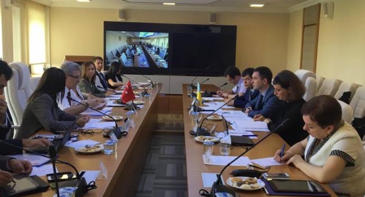 Украина пригрозила Турции платным транзитом