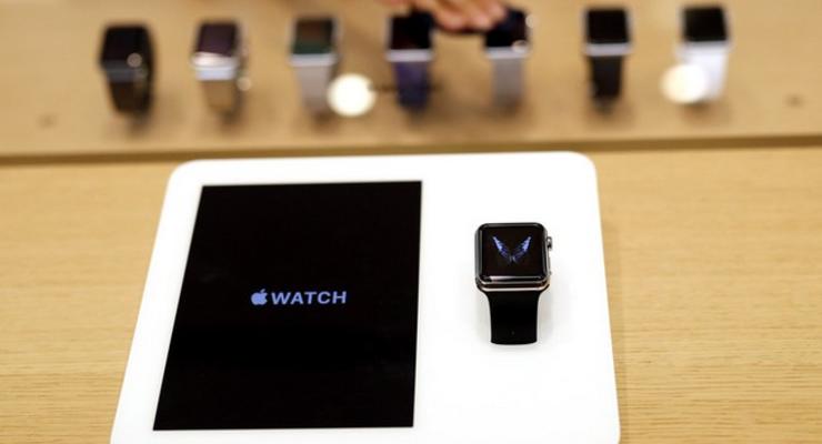 Рынок "умных часов" упал на треть из-за Apple Watch
