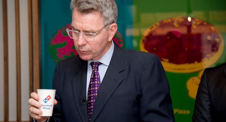 Посол США в Украине провел встречу с генеральным директором Domino's Pizza