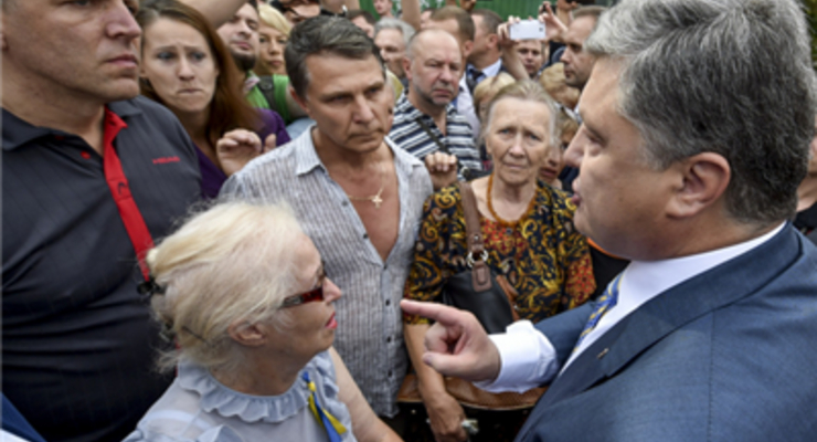 Слово президента: Поможет ли Порошенко вкладчикам Михайловского