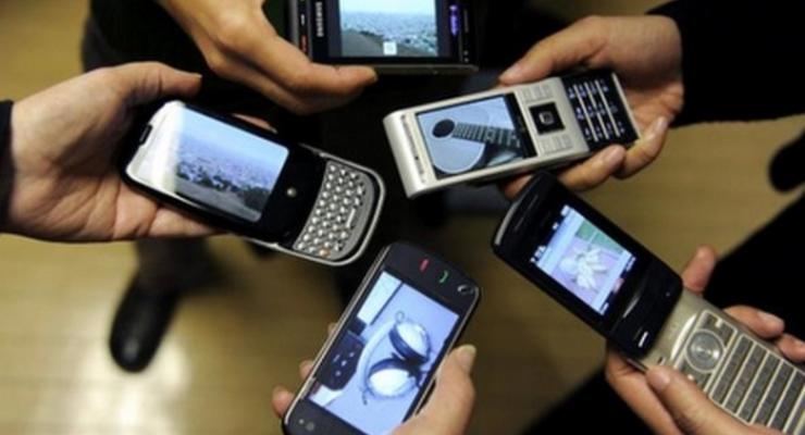 Депутаты хотят штрафовать граждан за нелегальные телефоны