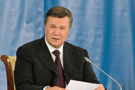 Янукович и его окружение украли 200 млрд грн - Госфинмониторинг