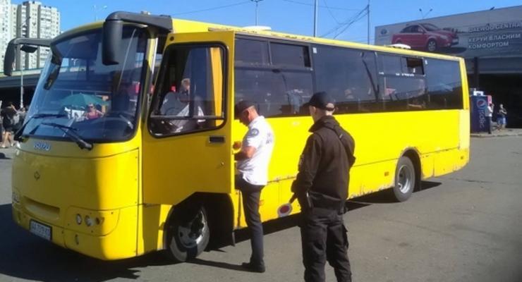 В Киеве выявили более 500 нелегальных перевозчиков