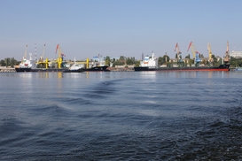 Генпрокуратура проводит обыски в порту Николаева