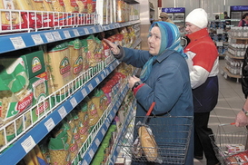 Кабмин одобрил временную отмену регулирования цен на продукты