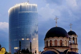 Фирташ продаст бизнес-центр Парус