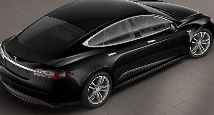 Продажи автомобилей Tesla выросли в два раза