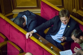 Депутатам Верховной Рады доплатили за "интенсивность труда"