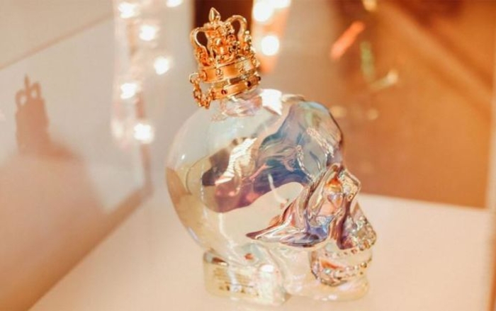 В Канаде презентовали эксклюзивную бутылку водки за $13 тыс