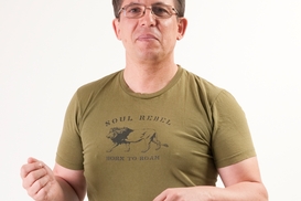 Кому ужаться