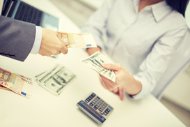 Наличные курсы валют (данные на 10:00)