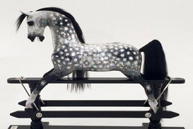 В Британии создали игрушку из серебра за 122 тысячи долларов