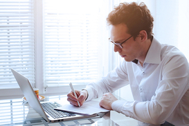 Всех украинцев могут обязать заполнять е-декларации