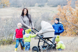 Многодетным матерям хотят разрешить досрочно выходить на пенсию