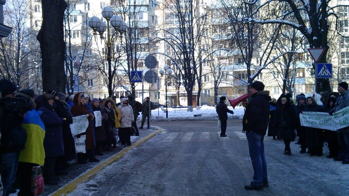 Под ГПУ митингуют вкладчики банков-банкротов