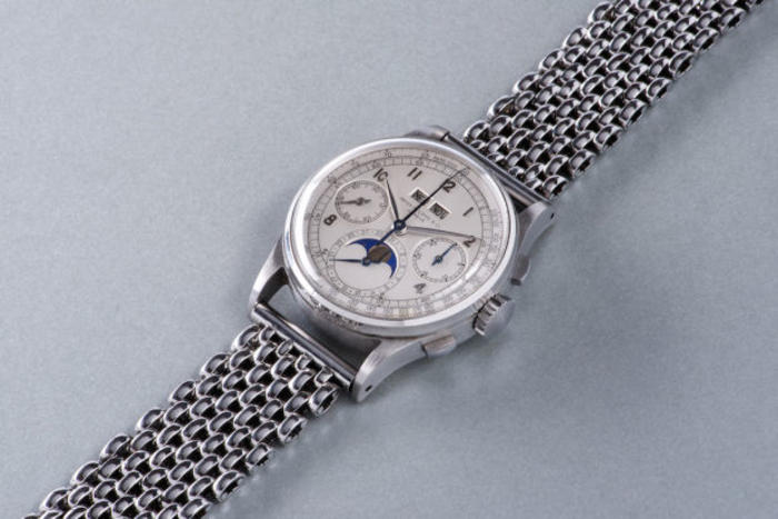 Часы времен Второй мировой продали на аукционе за 11 миллионов долларов