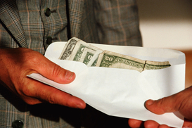 В Украине снизился уровень теневой экономики