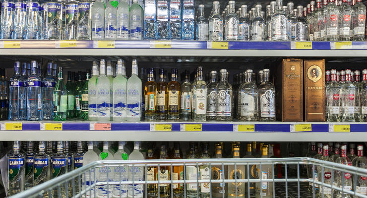 Кабмин повысил стоимость алкоголя: опубликованы цены