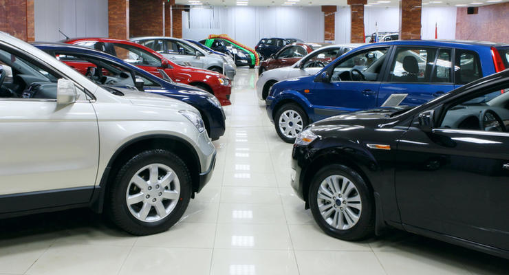 В Украине началась сезонная распродажа автомобилей
