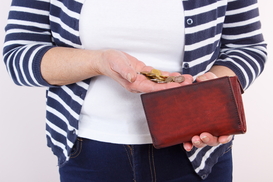 Кабмин одобрил повышение зарплат бюджетникам