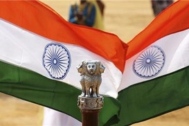 Рупия рекордно подешевела к доллару