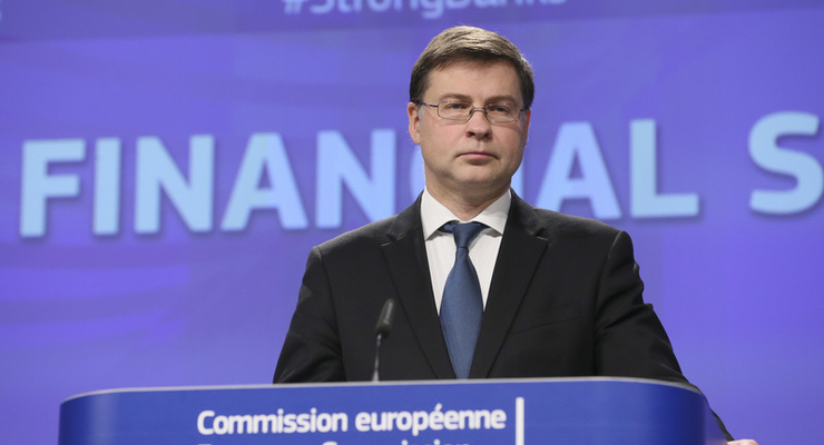 Украина получит 600 млн евро, если разрешит экспорт древесины - ЕС