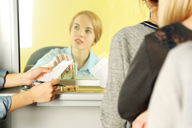 ФГВФЛ возобновляет выплаты вкладчикам банка Финансы и Кредит