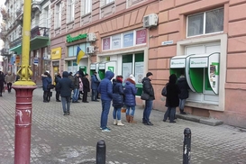 В ПриватБанке сообщили о рекордных темпах снятия наличности