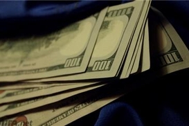 НБУ продал банкам почти $97 млн