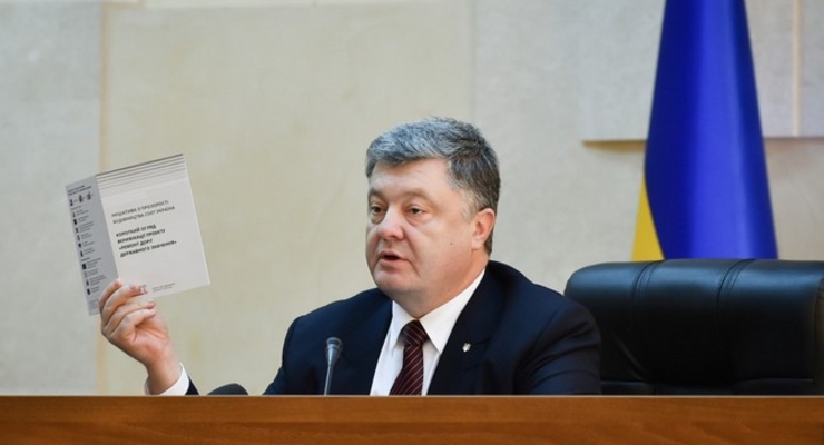 Порошенко в Одессе: дорогу на родину президента нужно достроить