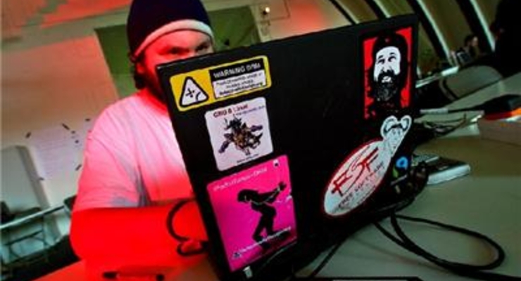 Появился вирус, который крадет банковские данные - Киберполиция