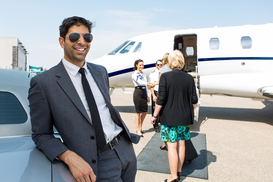 Менее десяти человек распоряжаются 50,8% мировых доходов