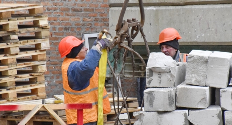 Цены на недвижимость в Киеве летят вниз