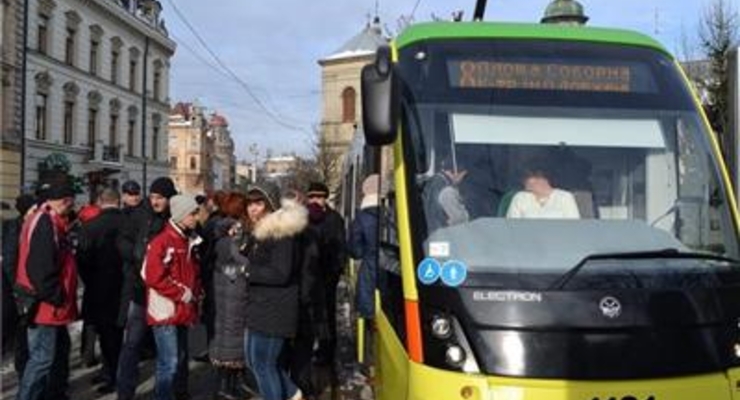 Во Львове начинают тестировать проект электронный билет