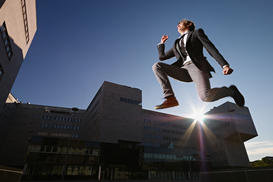 Украинцы отказываются жертвовать личным временем ради работы