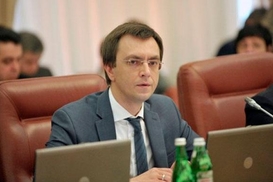 Омелян решил вернуть контроль над Укрзализныцей