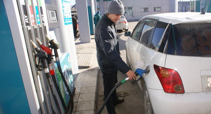 Курс на 30: цены на бензин опять возрастут