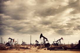 Нефть дорожает на данных о запасах нефтепродуктов в США