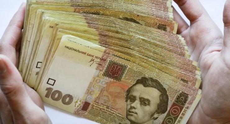 Осторожно, подделка: как отличить фальшивые 100 гривен